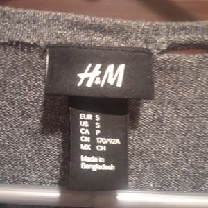 H&M gray sweater, size small